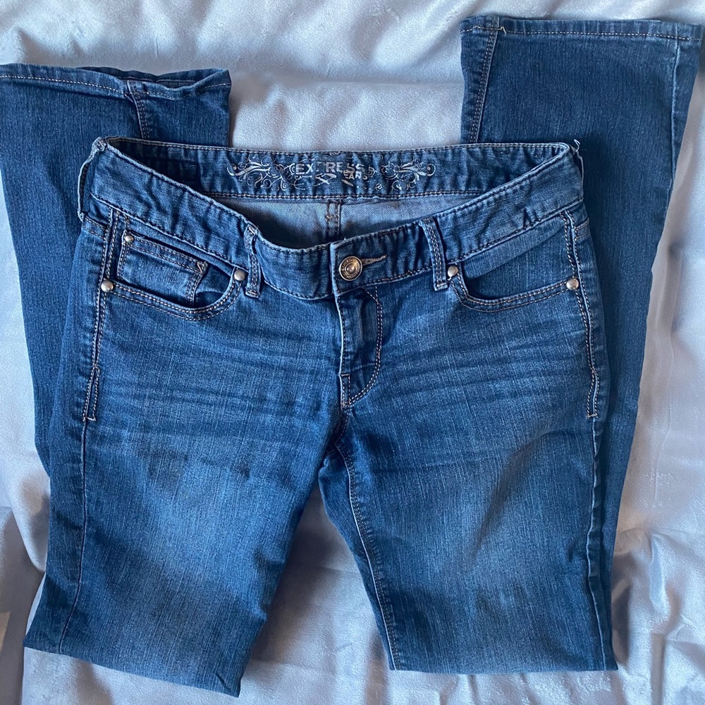 Express Jeans Barely Bootcut Zelda Slim Size 2r Women’s